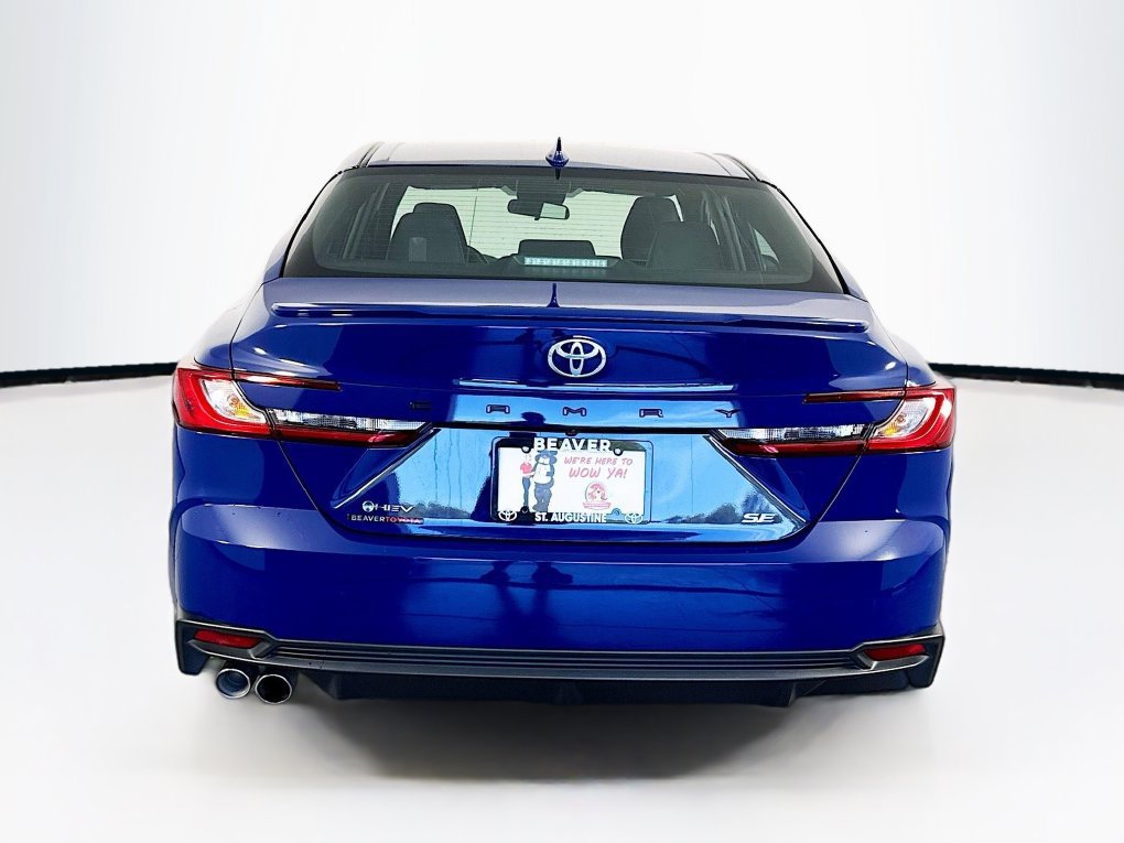 Used 2025 Toyota Camry SE FWD image 8