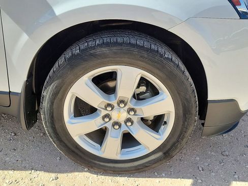 Used 2017 Chevrolet Traverse LT w/ Style and Technology Package FWD image 14