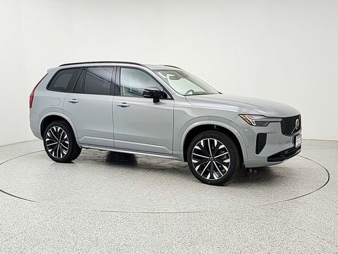 New 2026 Volvo XC90 T8 Ultra w/ Lounge Package AWD/4WD image 3