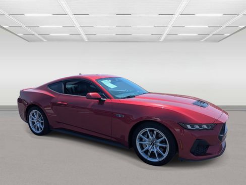 Used 2024 Ford Mustang GT Premium image 7