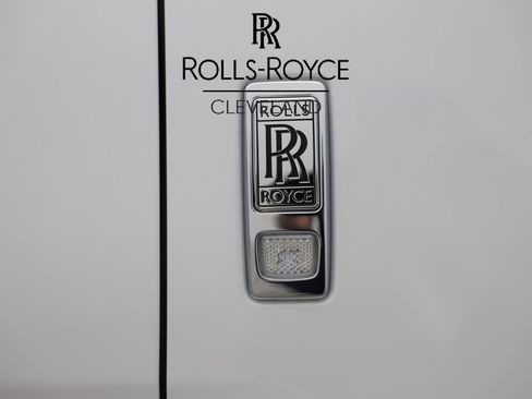 New 2026 Rolls-Royce Cullinan image 22