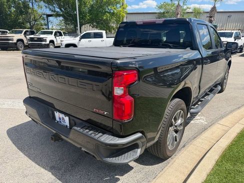 Used 2021 Chevrolet Silverado 1500 RST w/ Z71 Off-Road Package AWD/4WD image 4