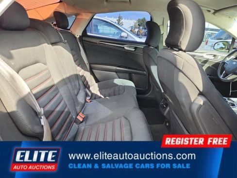 Used 2016 Ford Fusion SE image 19