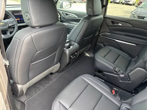 New 2026 Chevrolet Traverse LT w/ Driver Confidence Package AWD/4WD image 49