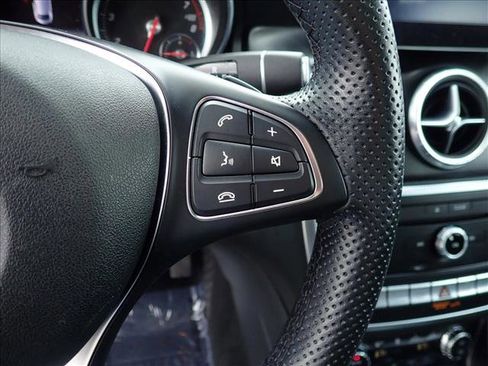 Used 2019 Mercedes-Benz CLA 250 4MATIC image 15