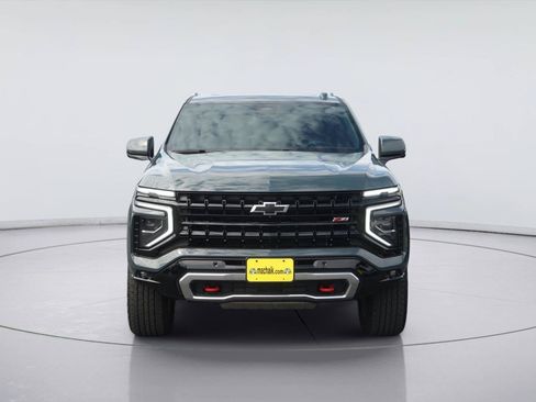 Used 2025 Chevrolet Tahoe Z71 w/ Comfort Package AWD/4WD image 3