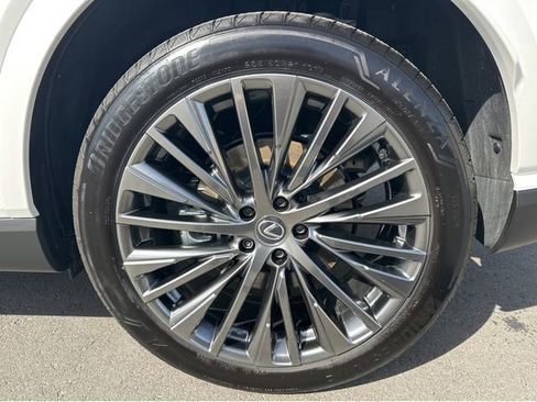 Certified 2025 Lexus RX 450h AWD w/ Luxury Package image 42