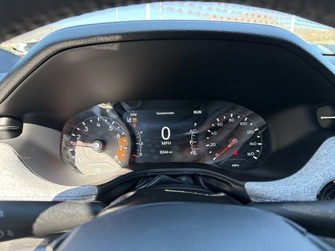 Used 2024 Jeep Compass Latitude w/ Convenience Group image 18