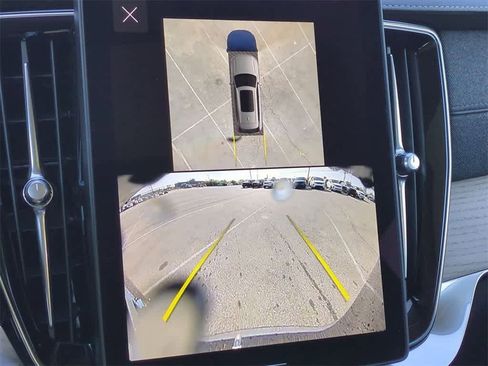 Used 2026 Volvo XC90 B6 Plus w/ Protection Package Premier image 28