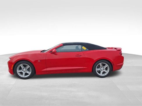 Used 2020 Chevrolet Camaro LT image 10
