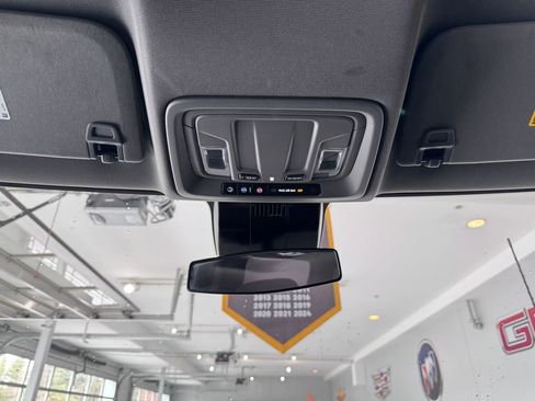 Certified 2024 Chevrolet Silverado 2500 LT image 25