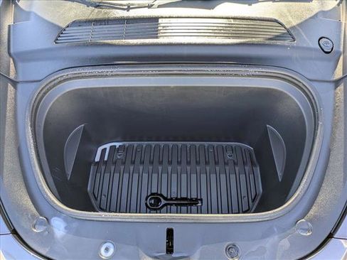 Used 2021 Tesla Model Y Performance image 23