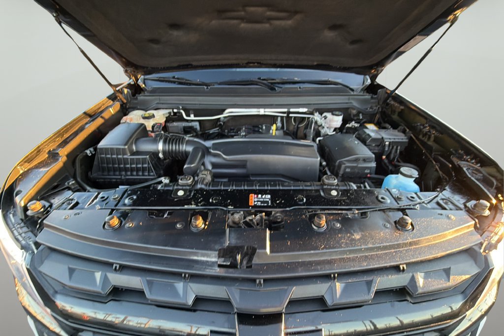 Used 2022 Chevrolet Colorado LT w/ LT Convenience Package RWD image 9