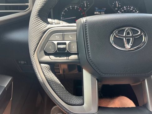 Used 2026 Toyota Tundra SR5 AWD/4WD image 16