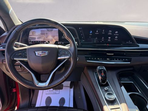 Used 2022 Cadillac Escalade Sport Platinum image 10