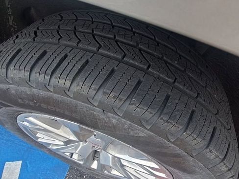 Used 2021 GMC Yukon Denali image 9