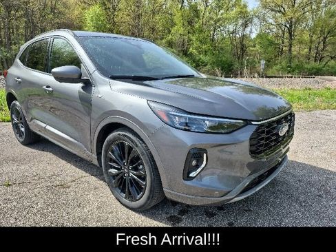 Used 2023 Ford Escape ST-Line Elite AWD/4WD image 7