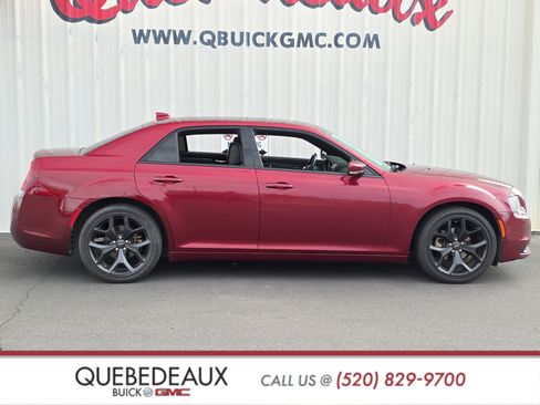 Used 2021 Chrysler 300 S RWD image 8