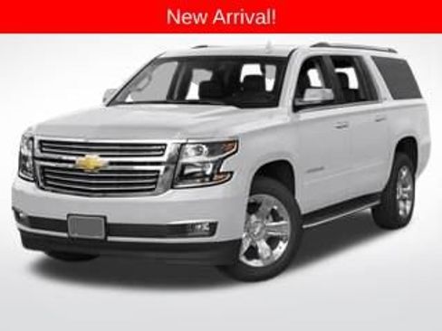Used 2017 Chevrolet Suburban Premier AWD/4WD image 1