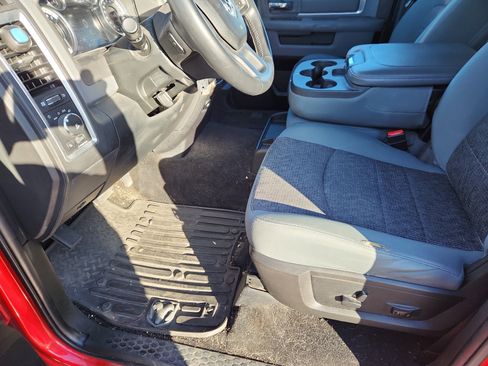 Used 2017 RAM 1500 Big Horn image 9