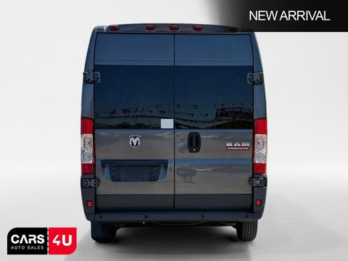 Used 2016 RAM ProMaster 2500 w/ Premium Appearance Group FWD image 3