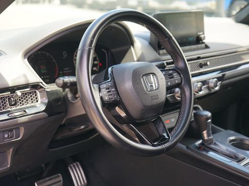 Used 2023 Honda Civic Sport image 10