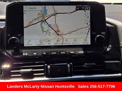 Used 2024 Nissan Pathfinder SL FWD image 19