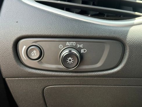 Used 2023 Chevrolet Malibu LT FWD image 20