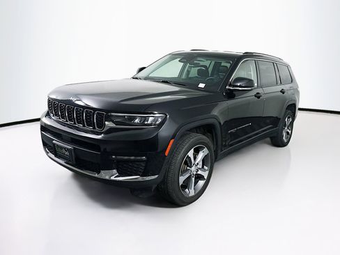 Used 2023 Jeep Grand Cherokee L Limited image 3