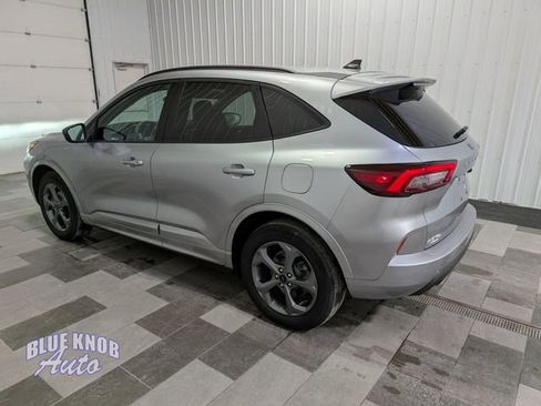 Used 2023 Ford Escape ST-Line image 2