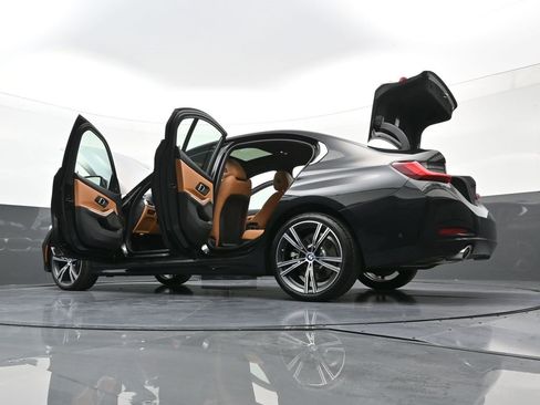 Used 2024 BMW 330i xDrive Sedan w/ Premium Package image 42