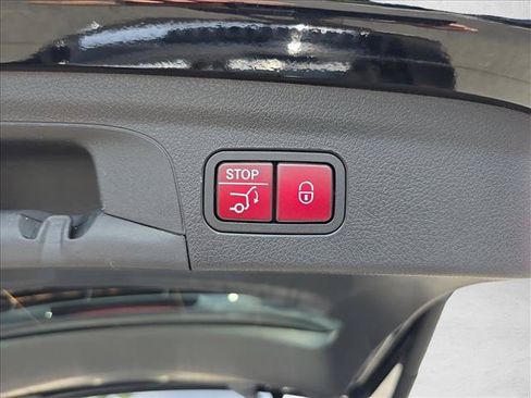 Used 2022 Mercedes-Benz GLE 350 4MATIC image 13