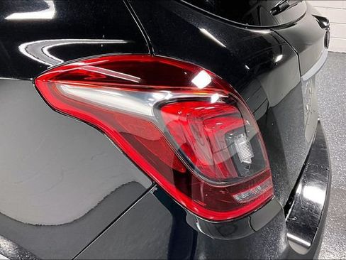 Used 2021 Buick Encore Preferred FWD image 21