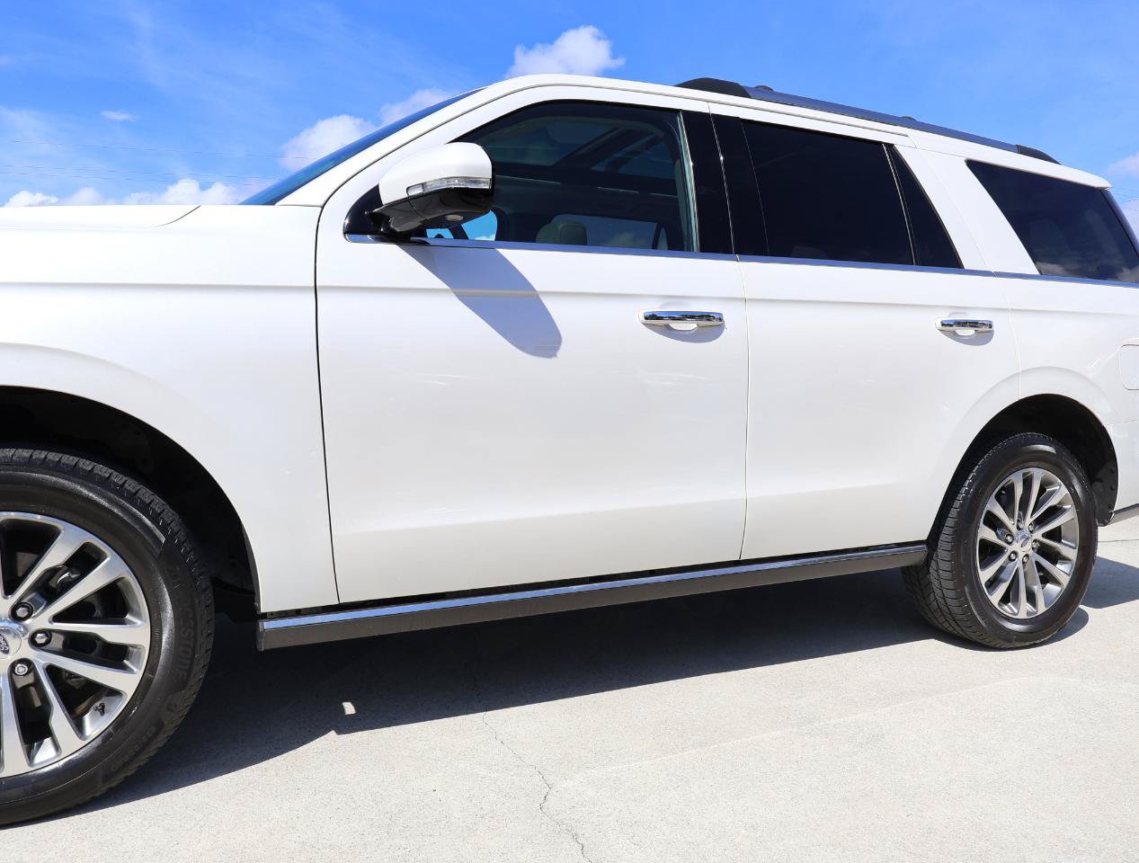 Used 2018 Ford Expedition Limited w/ Equipment Group 301A RWD image 35