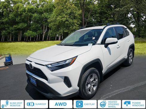 Used 2022 Toyota RAV4 XLE w/ XLE Grade Weather Package AWD/4WD image 1