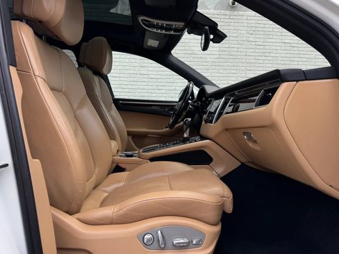Used 2017 Porsche Macan S AWD/4WD image 25