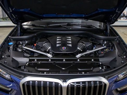 New 2026 BMW ALPINA XB7 image 5