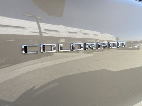 Used 2024 Chevrolet Colorado Z71 w/ Z71 Convenience Package 2 image 32