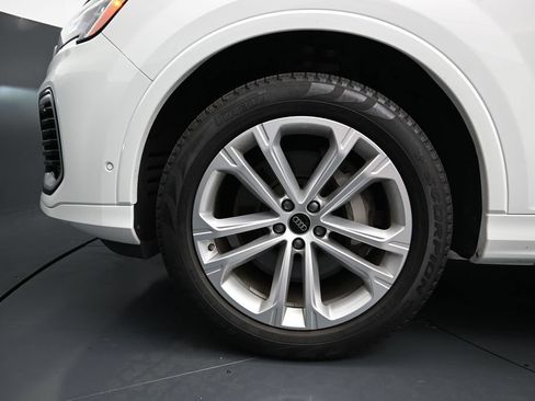 Used 2025 Audi Q7 3.0T Premium Plus AWD/4WD image 16