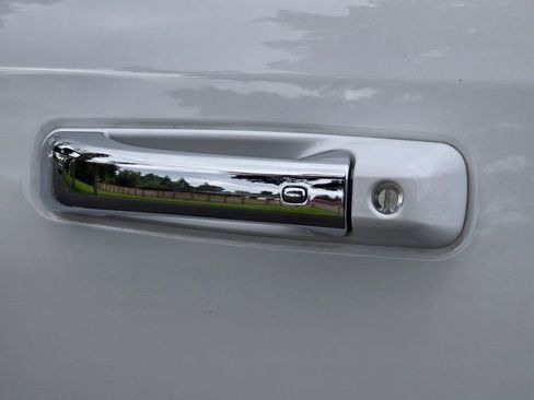 Used 2015 RAM 1500 Limited AWD/4WD image 11
