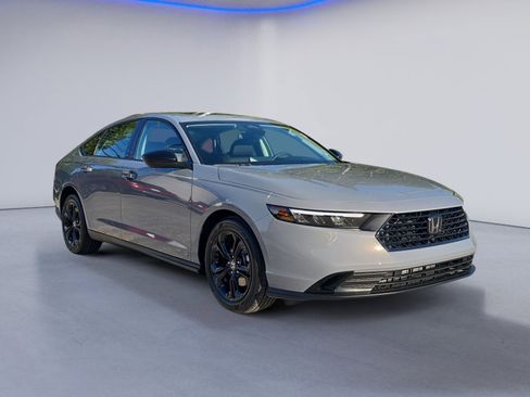 New 2025 Honda Accord SE image 6