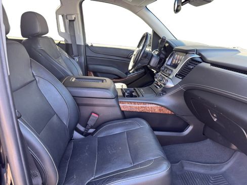 Used 2019 Chevrolet Suburban Premier w/ RST 6.2L Performance Edition AWD/4WD image 17