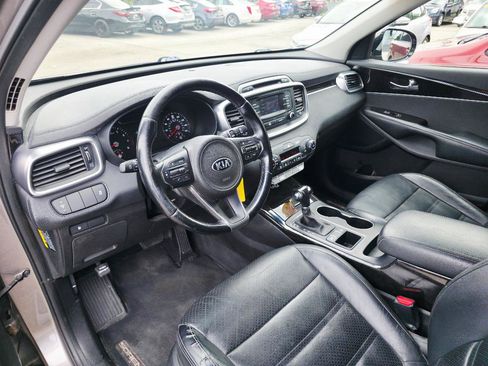 Used 2016 Kia Sorento EX FWD image 8