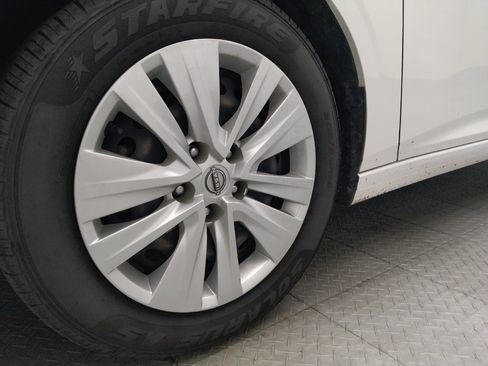 Used 2024 Nissan Sentra S FWD image 31