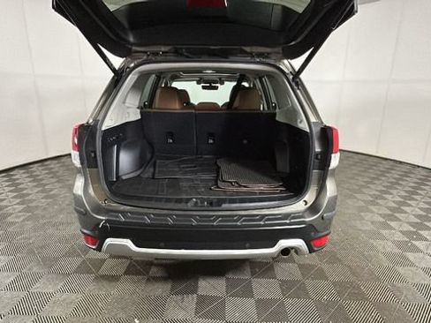 Used 2019 Subaru Forester Touring AWD/4WD image 27