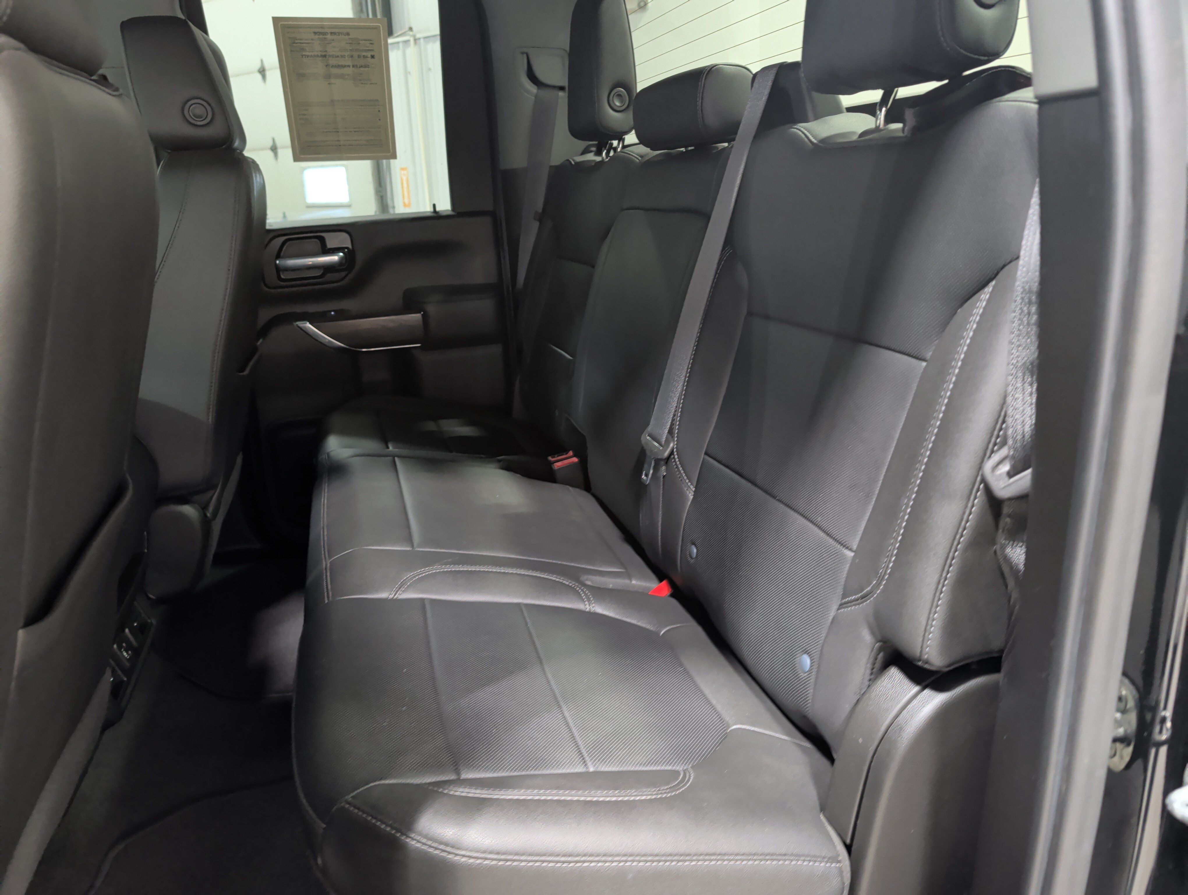 Used 2022 GMC Sierra 2500 SLT w/ X31 Off-Road Package AWD/4WD image 18