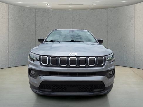Certified 2022 Jeep Compass Latitude AWD/4WD image 12