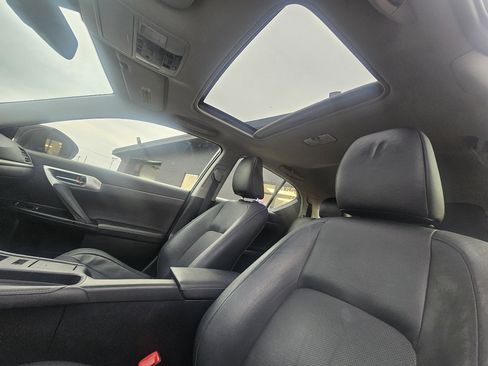 Used 2012 Lexus CT 200h image 34