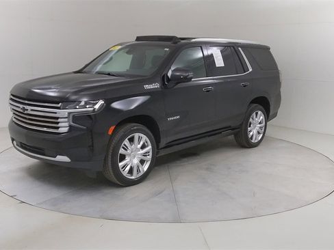 Used 2021 Chevrolet Tahoe High Country w/ Premium Package image 22