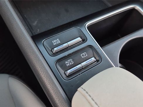 Certified 2024 Hyundai Sonata SEL FWD image 23